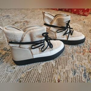 Scoop Women's Faux Shearling Boots, Taupe, sz 10, like new